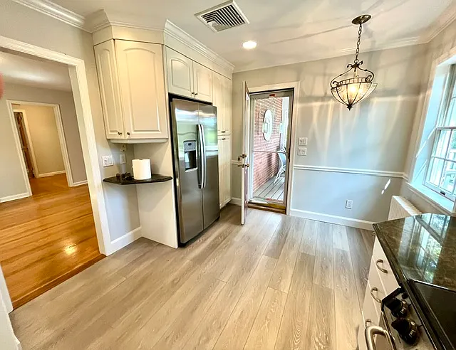 Mountain Rd — Photo 1