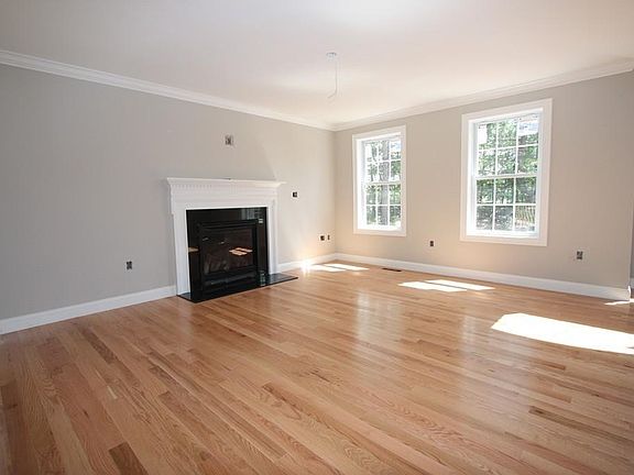 5th image of 388.5 Greenwood St