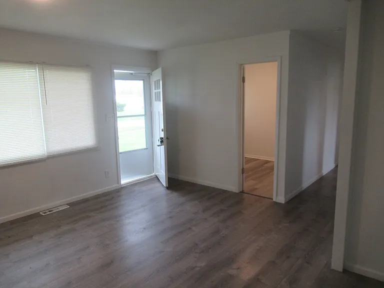 1462 Harvard Dr — Photo 7