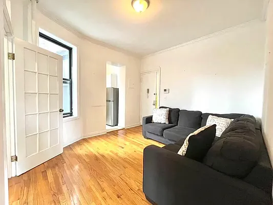 Rented by City Connections Realty | media 11