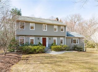 32 Crosswood Rd, Farmington, CT 06032