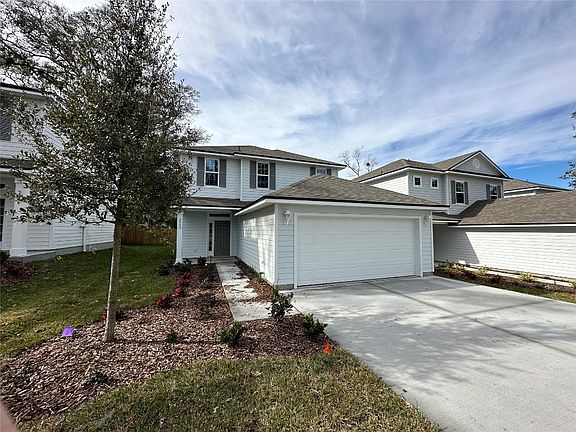 4th image of 223 Herbert Douglas Dr