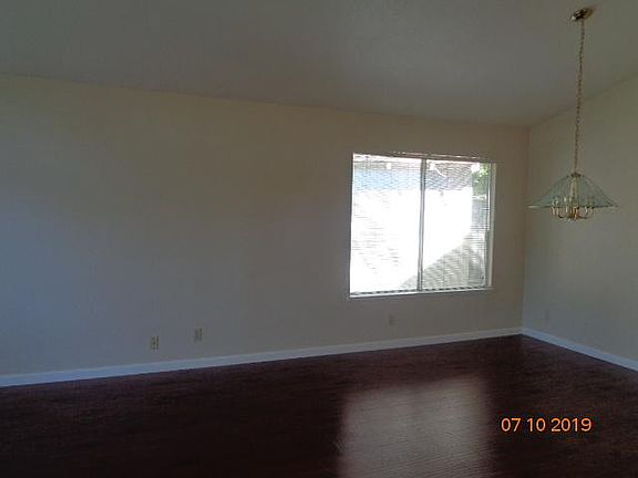 5th image of 891 Sonnet Way