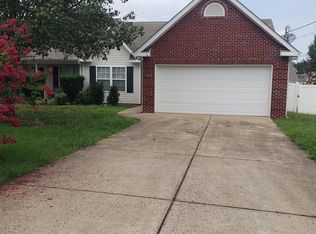 1040 Stonemark Trl, La Vergne, TN 37086