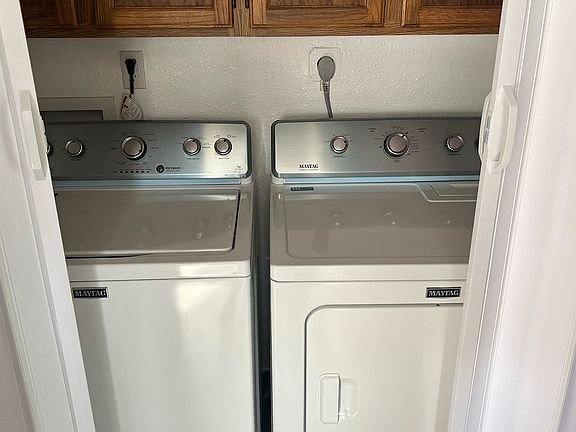 2nd image of 808 N Park St