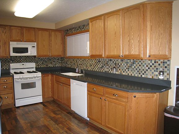 4th image of 2065 McCartney Ave