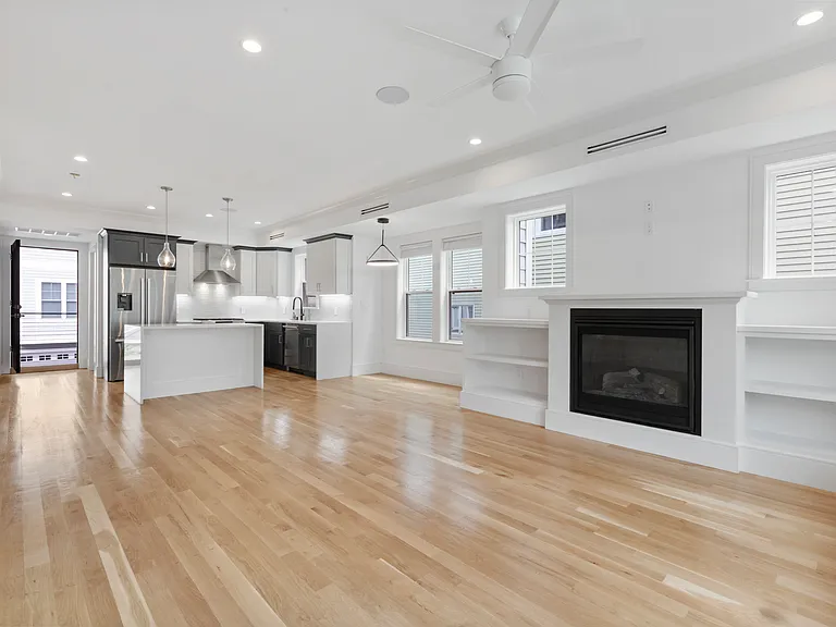 10 Hallet St #1 — Photo 7