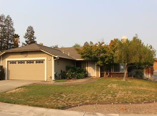 8042 Golden Meadow Dr, Sacramento, CA 95828