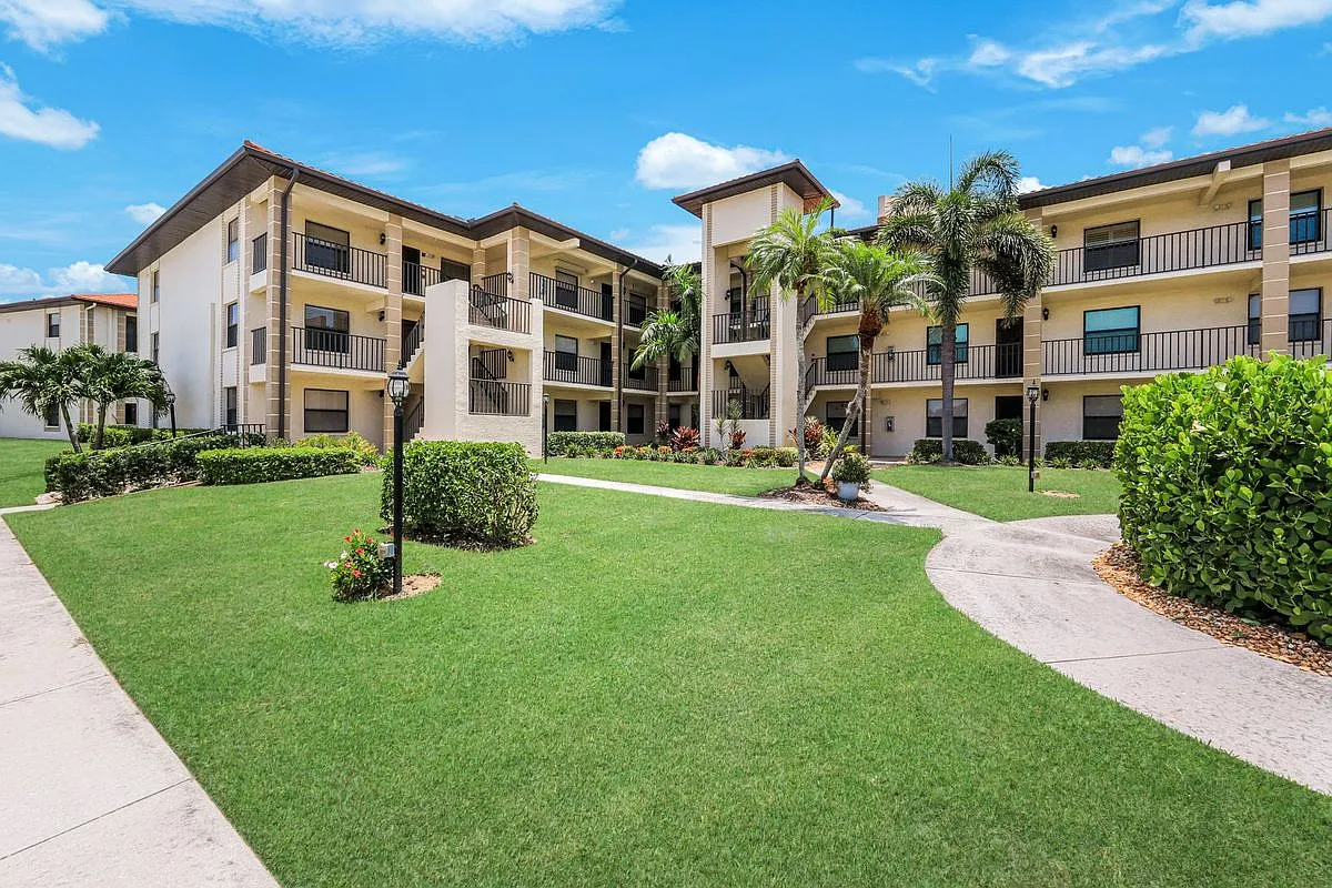2 bed, 2.0 bath, 1069 sqft, $4,500 — Photo 1