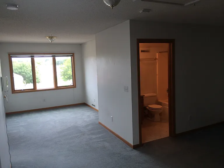 804 Cross Park Ave — Photo 5