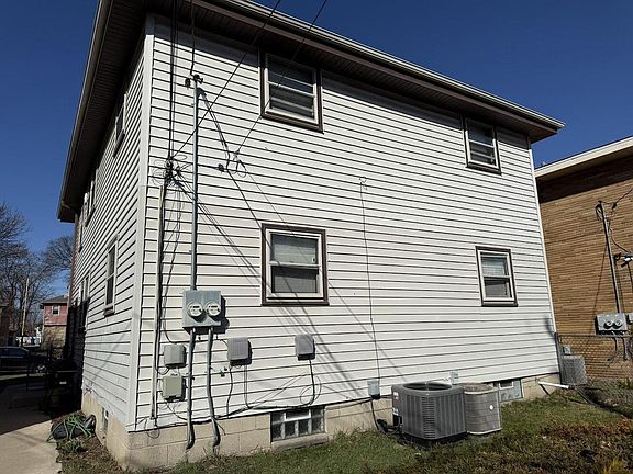 3rd image of 4272 North 68th STREET