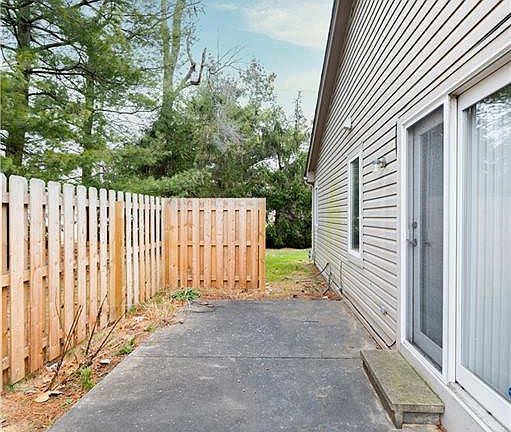 4th image of 3958 Sylvan Wood Dr #3958