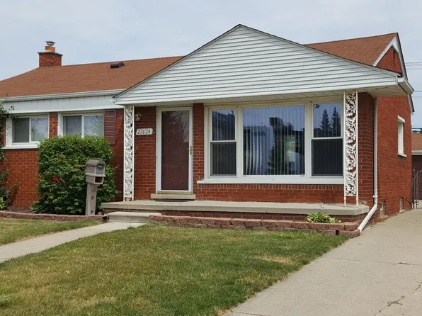 27624 Maplewood St, Garden City, MI 48135