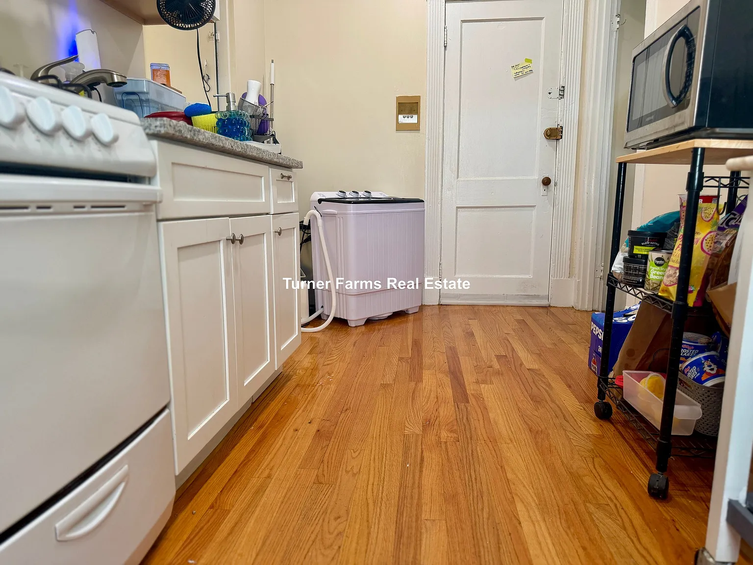 1 bed, 9999 sqft, $2,300 — Photo 4