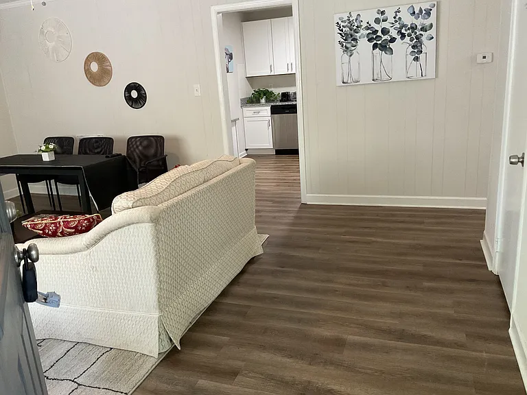 433 Queens Creek Rd — Photo 8