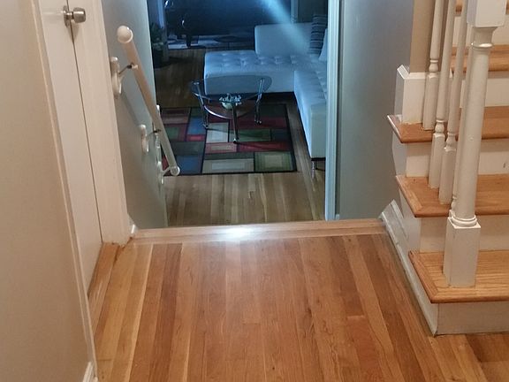 4th image of 34 E 107th St