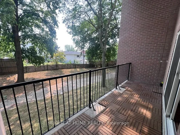 165 Cherokee Blvd #149 — Photo 4