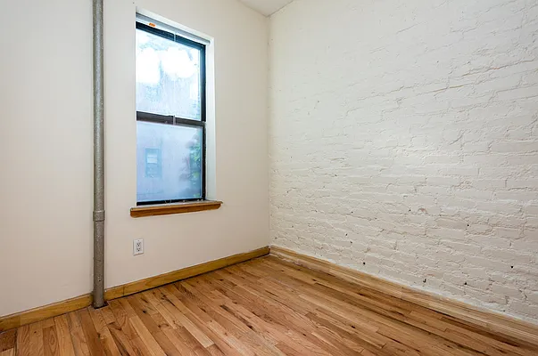 Rented by Nooklyn NYC LLC | media 45