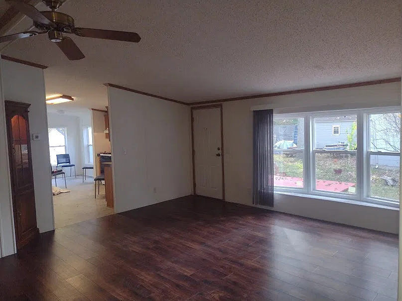 3 bed, 1285 sqft, $1,500 — Photo 2