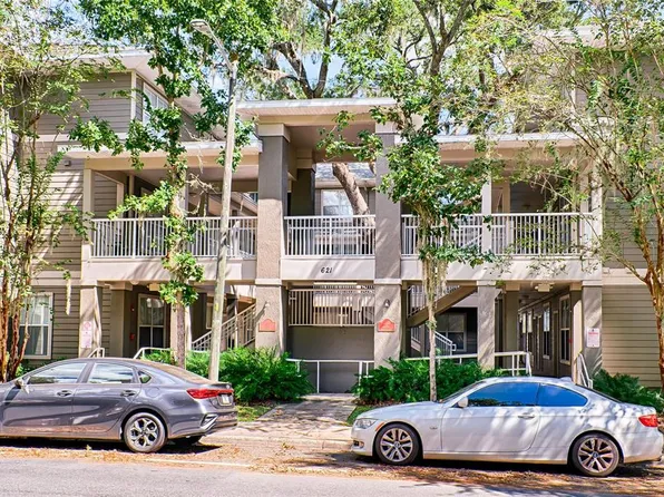 621 SW 10th St APT 208, Gainesville, FL 32601