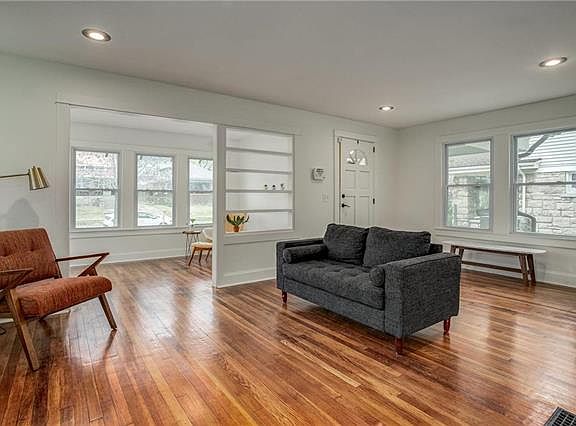 4th image of 5516 Harrison St