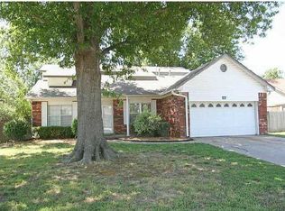 2605 W Commercial St, Broken Arrow, OK 74012