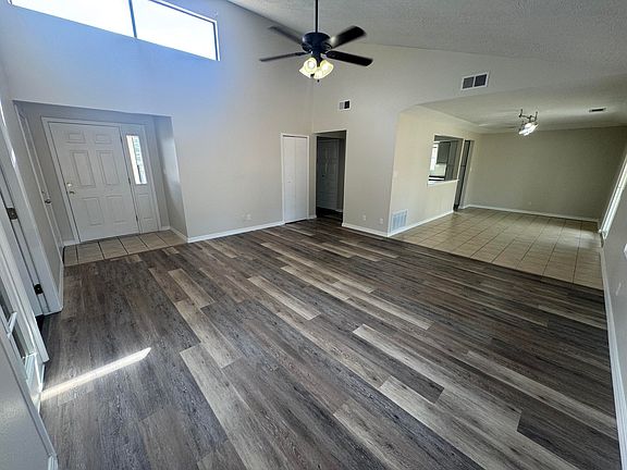 5th image of 4765 Limestone Dr NE