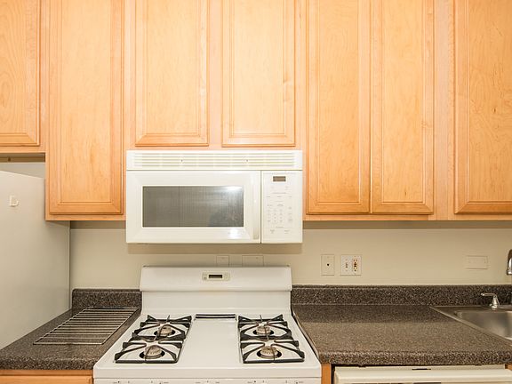 5th image of 1471 W Lawrence Ave #1