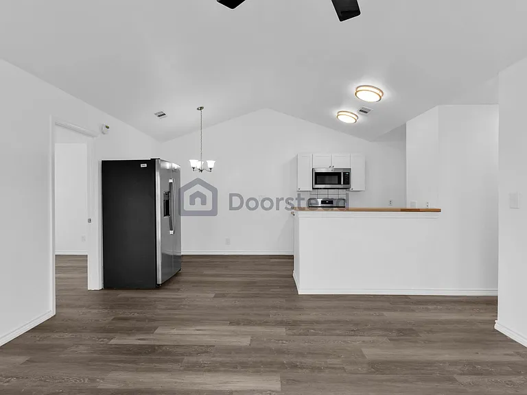 16026 Fitchburg Cir — Photo 10