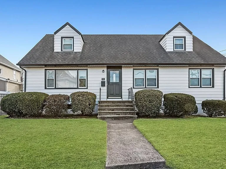 10 Harrison Ave — Photo 1