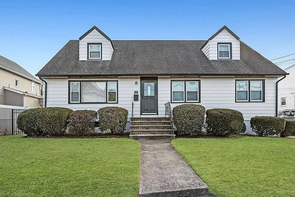 10 Harrison Ave
