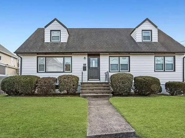 10 Harrison Ave, Saddle Brook, NJ 07663