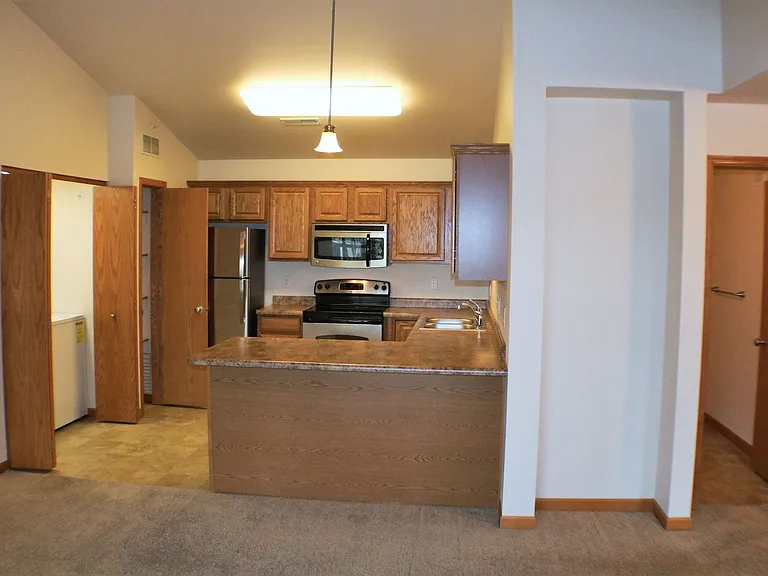 545 Pond View Drive — Photo 22