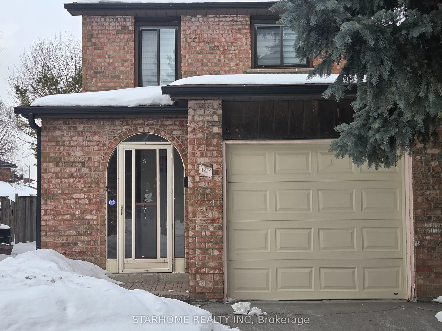 147 Dunbar Cres photo 1