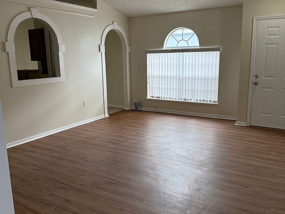 1st image of 11606 Purple Lilac Cir
