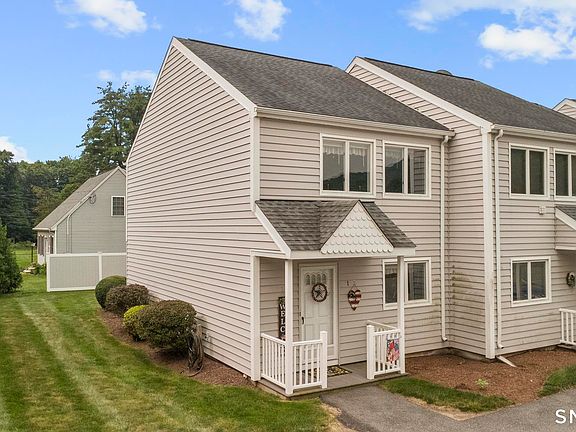3rd image of 482 Lake Avenue #1
