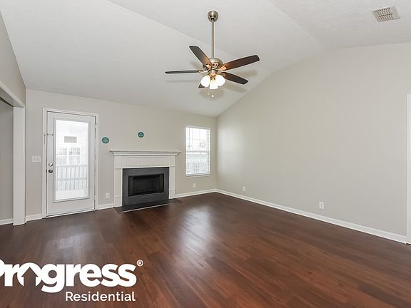 3rd image of 3112 Wellington Pl