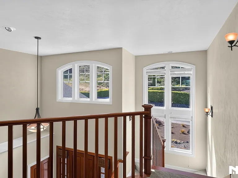 453 Dellwood Dr — Photo 20