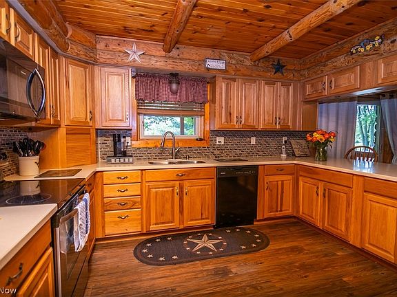 3rd image of 61229 Crozier Ridge Rd