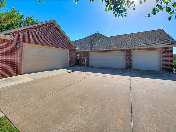 3rd image of 1308 Quail Lake Way