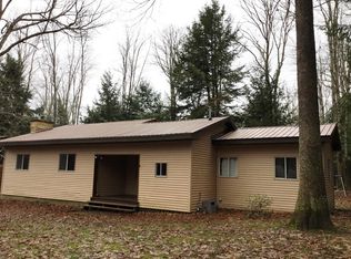 48 Eden Ln, Vowinckel, PA 16260