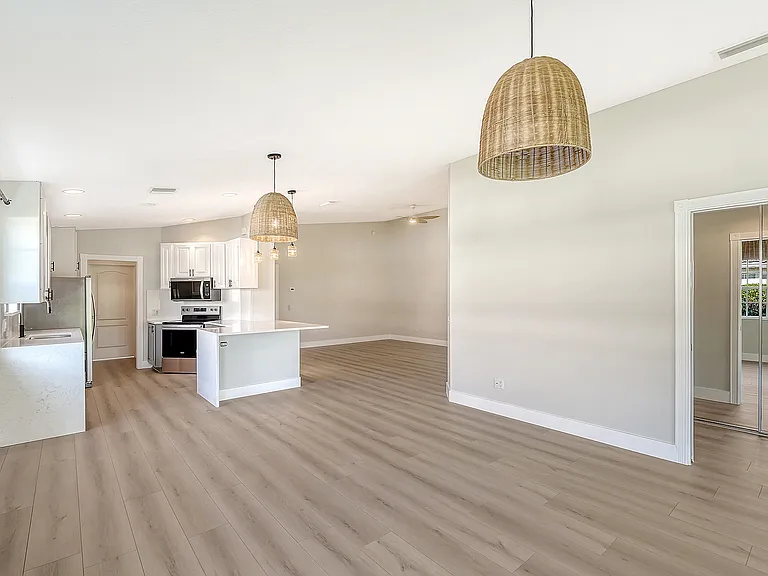 5533 Avellino Pl — Photo 12