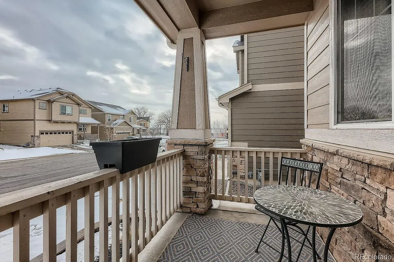 4 bed, 3236 sqft, $3,300 — Photo 4