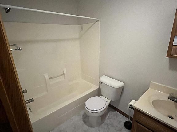 2nd image of 750 Broadway Ave S #3