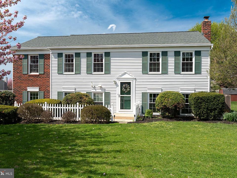 1st image of 2451 Cypress Dr