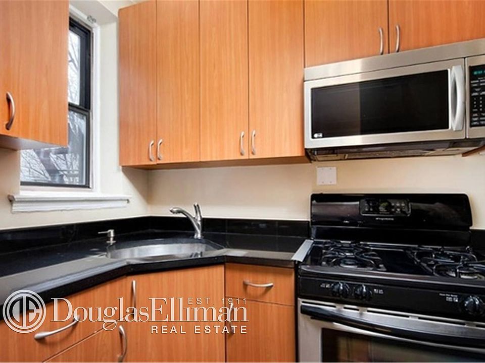 2nd image of 207 E 37th St #3E*