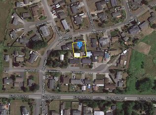 5589 Bay Ridge Dr, Blaine, WA 98230