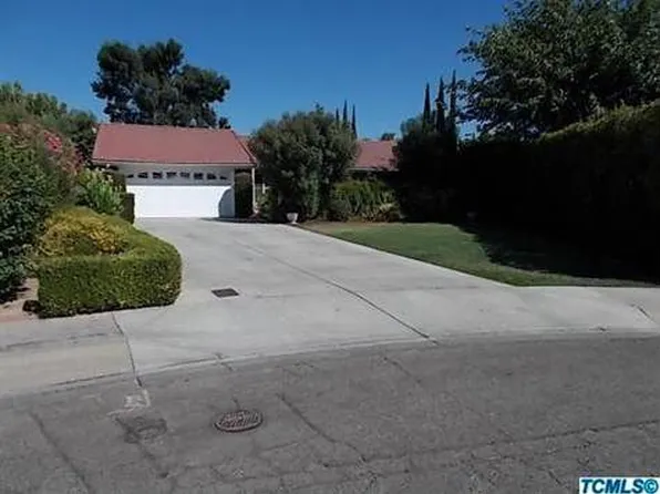 3201 W Pryor Ave, Visalia, CA 93277