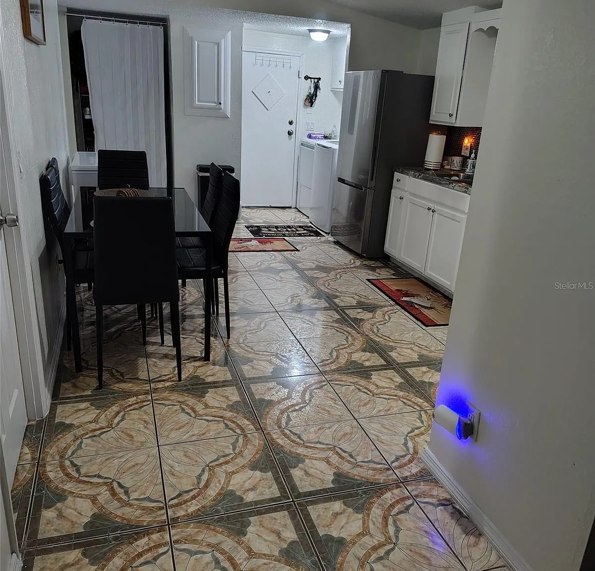 2 bed, 1152 sqft, $1,895 — Photo 4