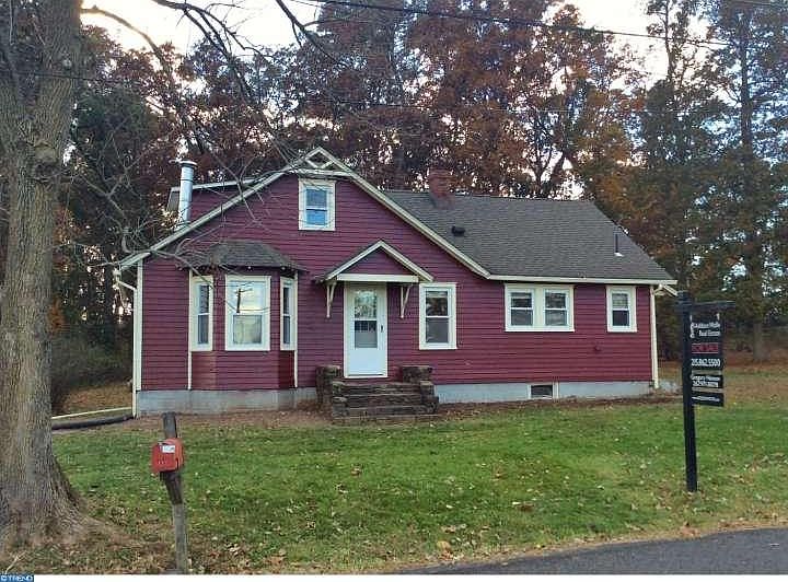 2nd image of 110 Seabrook Rd